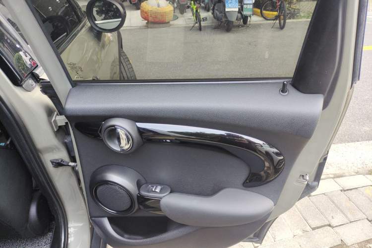 Used MINI 2021 2.0T COOPER S Artist Five-Door Edition Interior 1