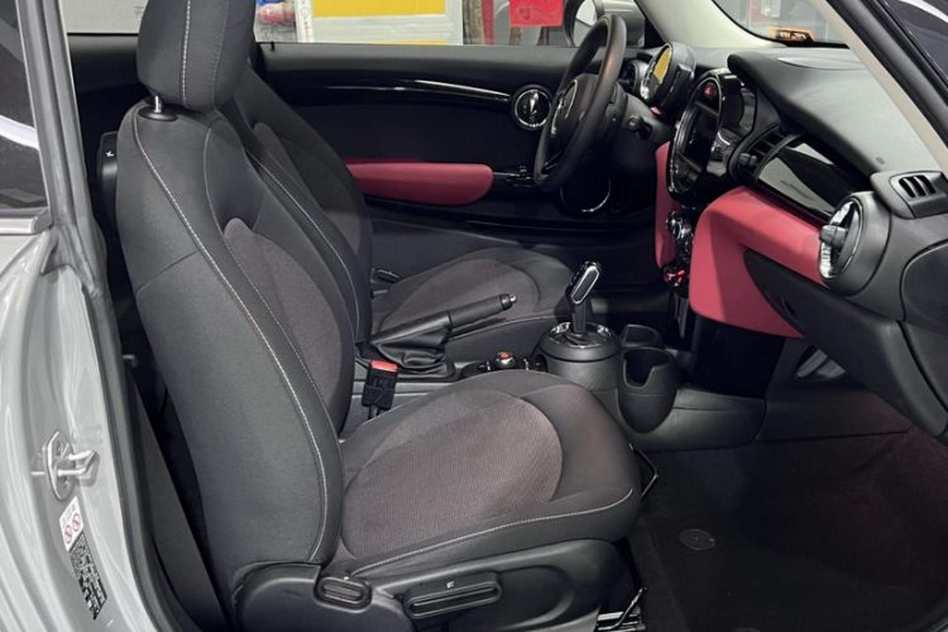 Used MINI 2021 1.5T ONE PLUS Interior 1