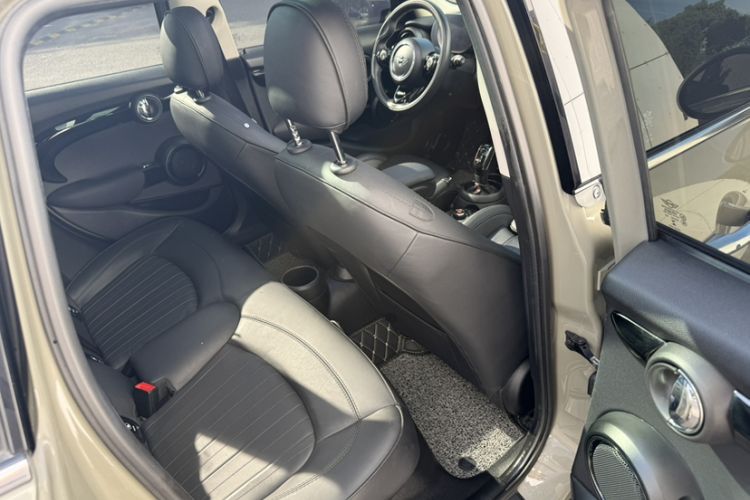 Used MINI 2021 2.0T COOPER S Artist Five-Door Edition Interior 3