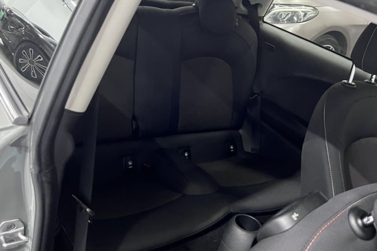 Used MINI 2021 1.5T ONE PLUS Interior 3