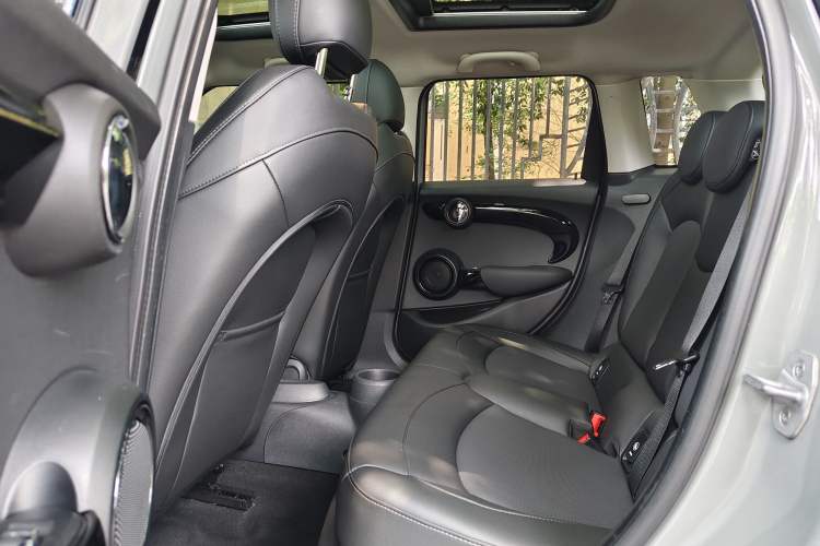Used MINI 2021 1.5T COOPER Classic Edition Five-Door Version Interior 4