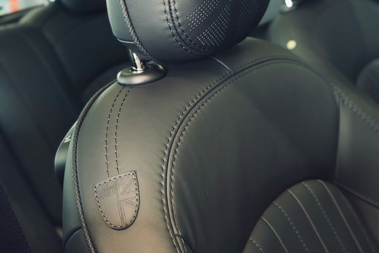 Used MINI 2021 2.0T COOPER S Artist Interior 6