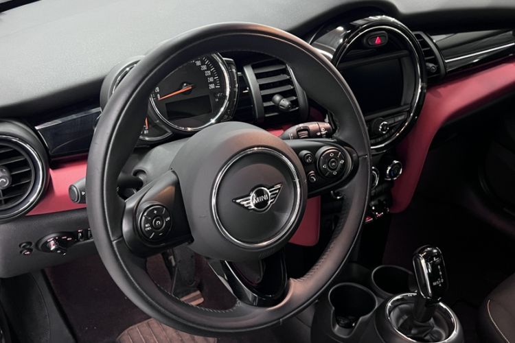 Used MINI 2021 1.5T ONE PLUS Interior 6