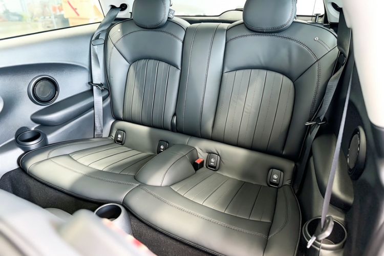Used MINI 2021 2.0T COOPER S Artist Interior 9