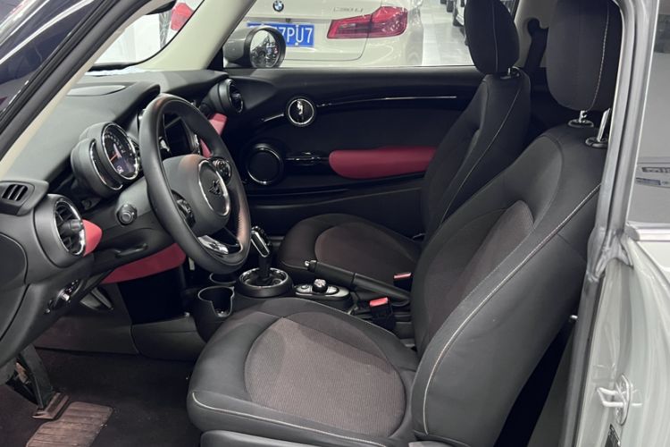 Used MINI 2021 1.5T ONE PLUS Interior 9