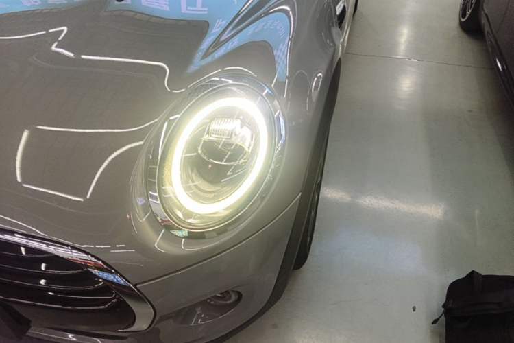 Used MINI 2021 1.5T COOPER Classic Edition Five-Door Version Left Front Headlight