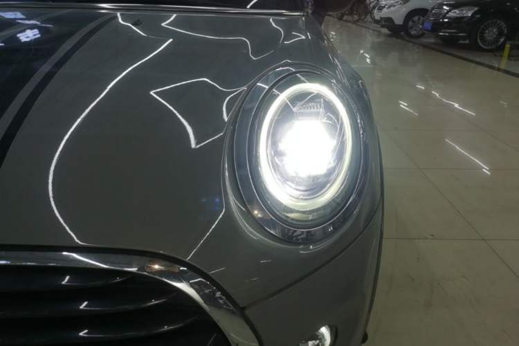 Used MINI 2021 1.5T COOPER Classic Edition Five-Door Version Left Front Headlight