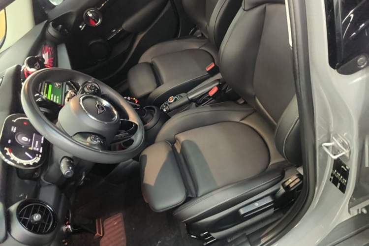 Used MINI 2021 1.5T COOPER Classic Edition Five-Door Version Left Front Seat