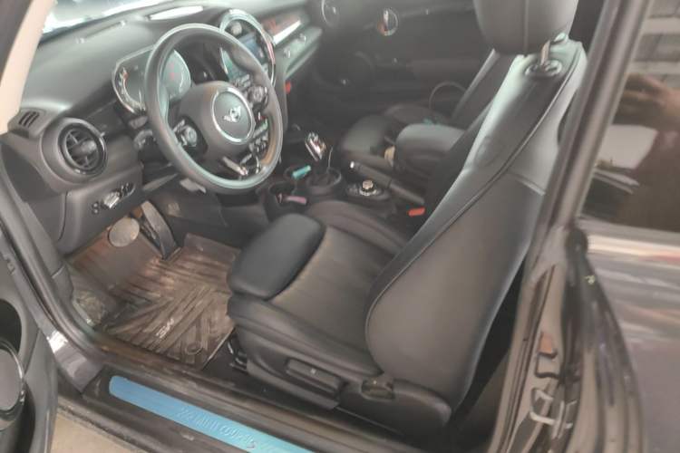 Used MINI 2021 2.0T COOPER S Artist Left Front Seat
