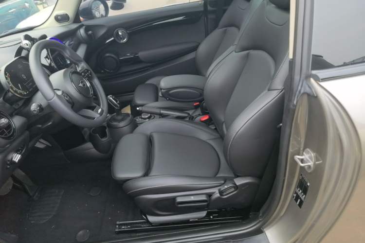 Used MINI 2021 1.5T COOPER Classic Edition Left Front Seat