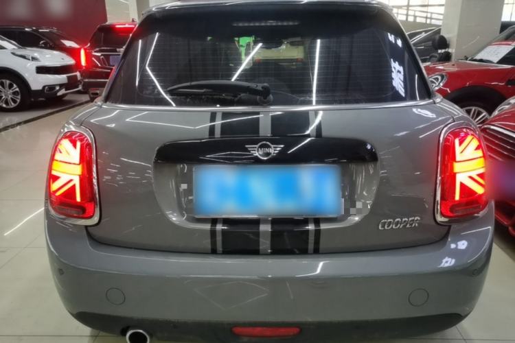 Used MINI 2021 1.5T COOPER Classic Edition Five-Door Version Rear