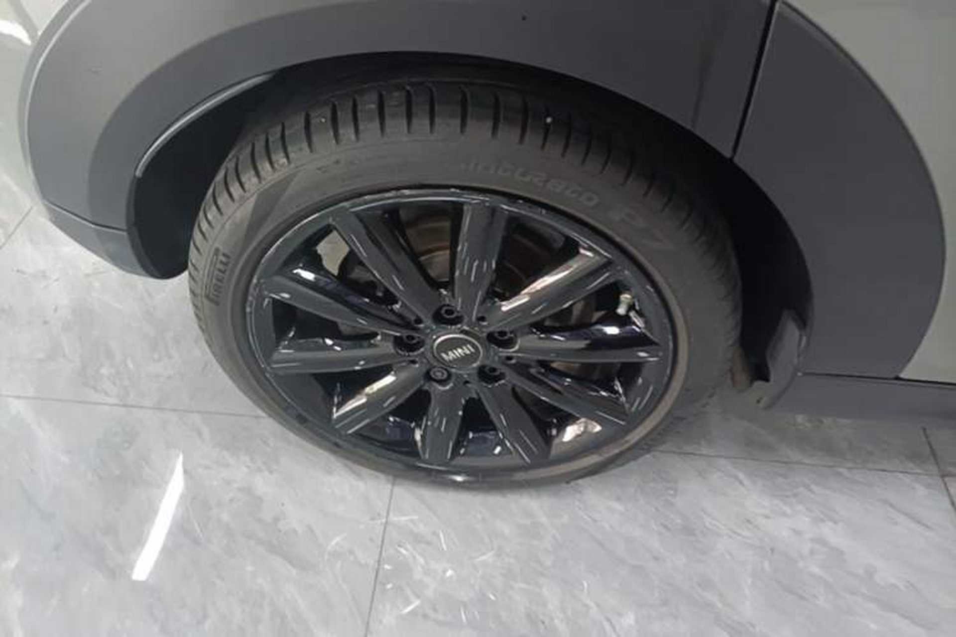 Used MINI 2021 1.5T COOPER Artist Five-Door Edition Right Rear Wheel Hub
