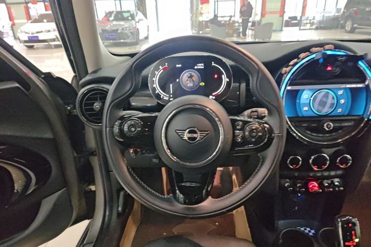 Used MINI 2021 1.5T COOPER Artist Five-Door Edition Steering Wheel