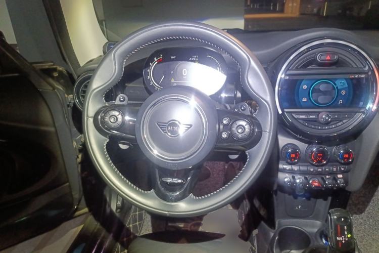Used MINI 2021 2.0T COOPER S Artist Steering Wheel