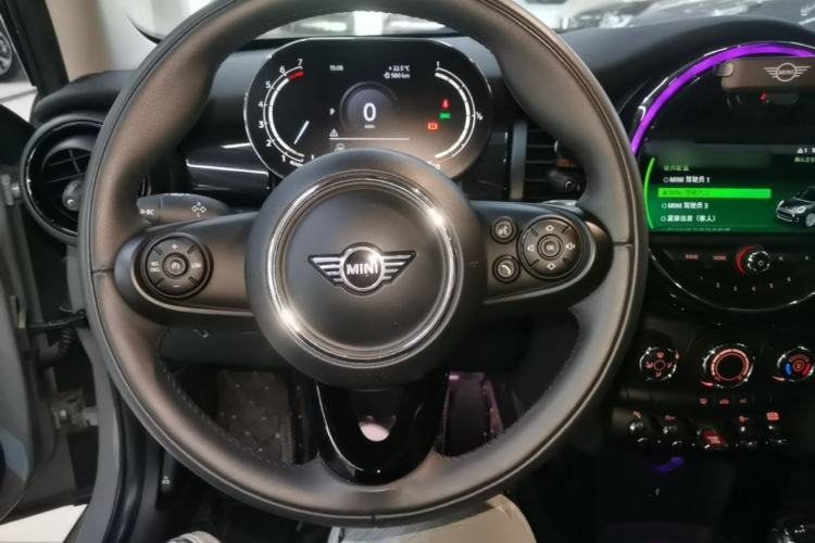 Used MINI 2021 1.5T COOPER Classic Edition Five-Door Version Steering Wheel