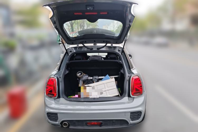 Used MINI 2021 1.5T COOPER Racing Edition Five-Door Model Trunk