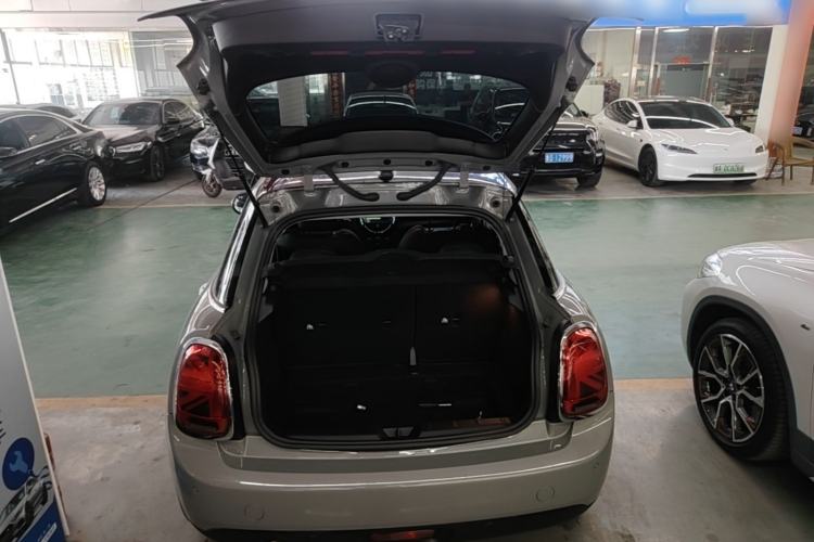 Used MINI 2021 1.5T COOPER Artist Five-Door Edition Trunk