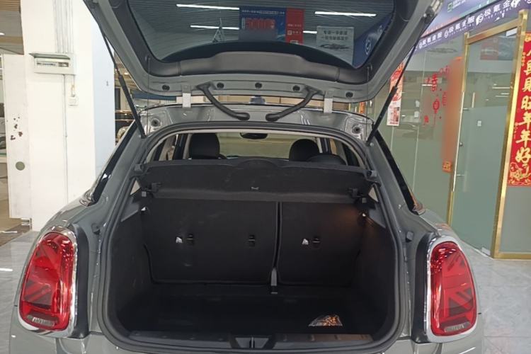 Used MINI 2021 1.5T COOPER Artist Five-Door Edition Trunk