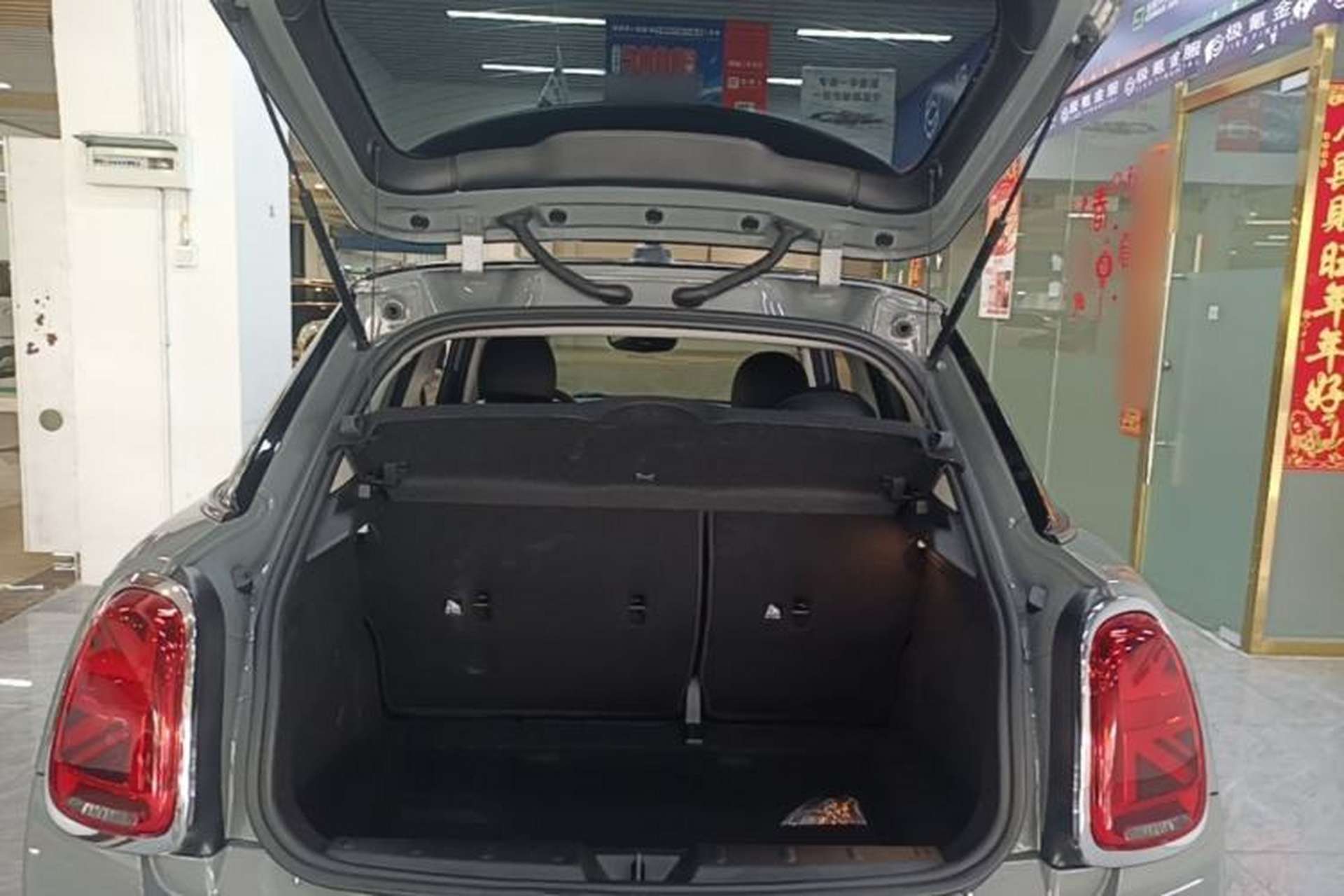 Used MINI 2021 1.5T COOPER Artist Five-Door Edition Trunk