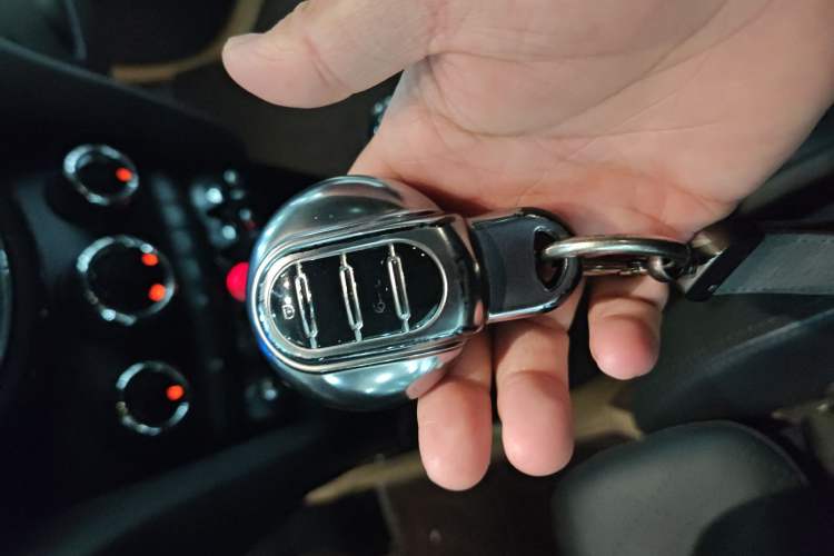 Used MINI 2021 1.5T COOPER Artist Five-Door Edition Vehicle Key