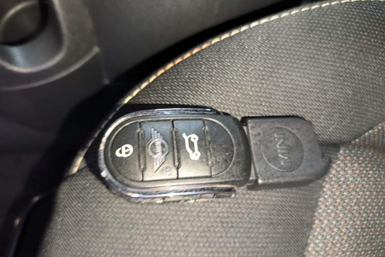 Used MINI 2021 1.5T ONE PLUS Vehicle Key
