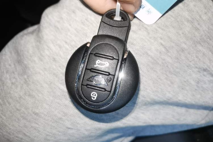 Used MINI 2021 1.5T COOPER Classic Edition Five-Door Version Vehicle Key