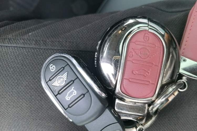 Used MINI 2021 1.5T COOPER Classic Edition Vehicle Key