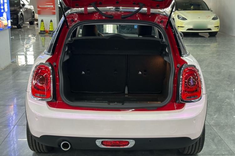 Used MINI 2021 1.5T ONE PLUS Five-Door Edition Exterior 1
