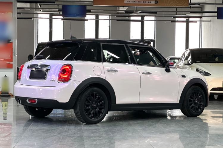 Used MINI 2021 1.5T ONE PLUS Five-Door Edition Exterior 3