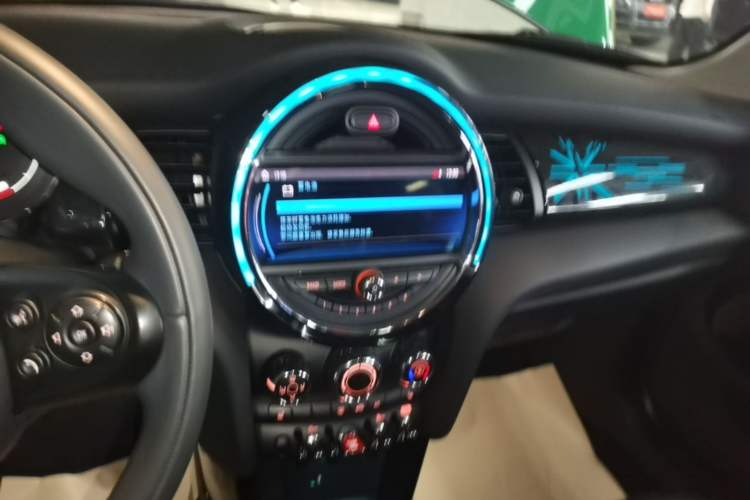 Used MINI 2021 1.5T COOPER Classic Edition Audio And AC Panel