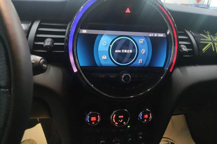 Used MINI 2021 2.0T COOPER S Classic Edition Audio And AC Panel