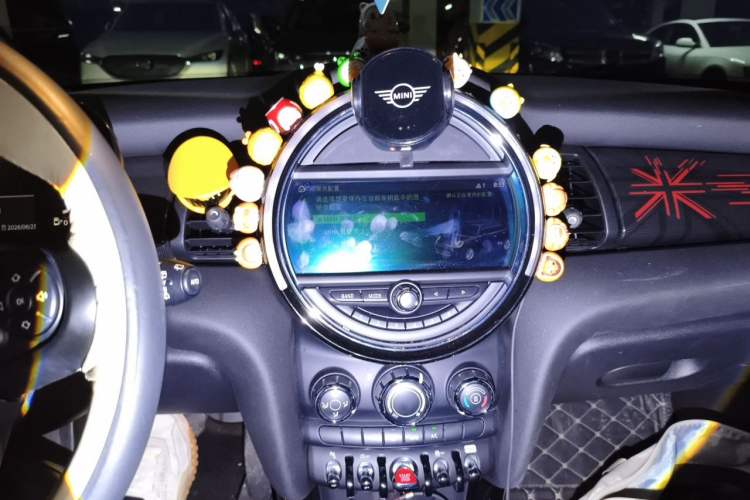 Used MINI 2021 1.5T COOPER Classic Edition Audio And AC Panel