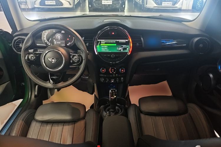 Used MINI 2021 2.0T COOPER S Artist Five-Door Edition Center Console