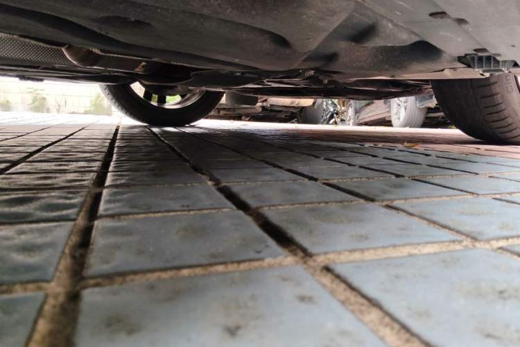Used MINI  Chassis Front Right
