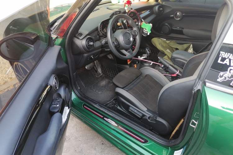 Used MINI 2021 2.0T COOPER S Racing Driver Driver Seat