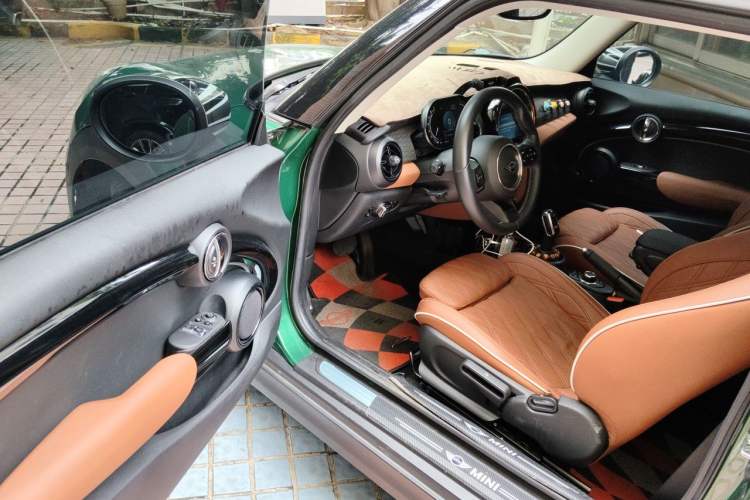 Used MINI  Driver Seat