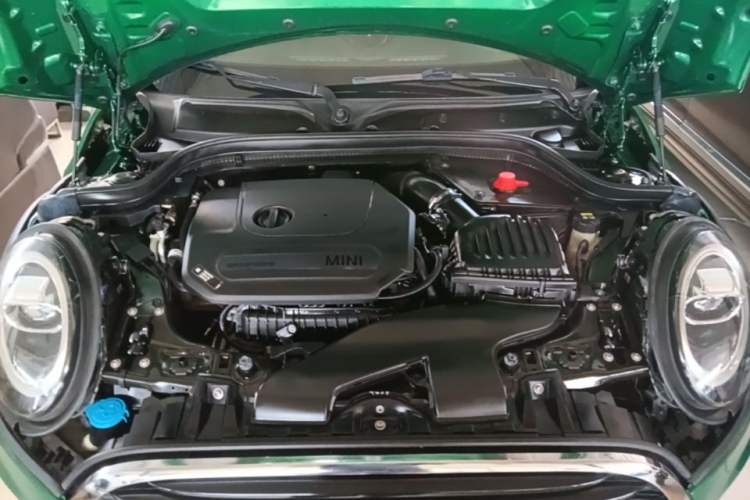 Used MINI 2021 1.5T COOPER Classic Edition Five-Door Version Engine Bay