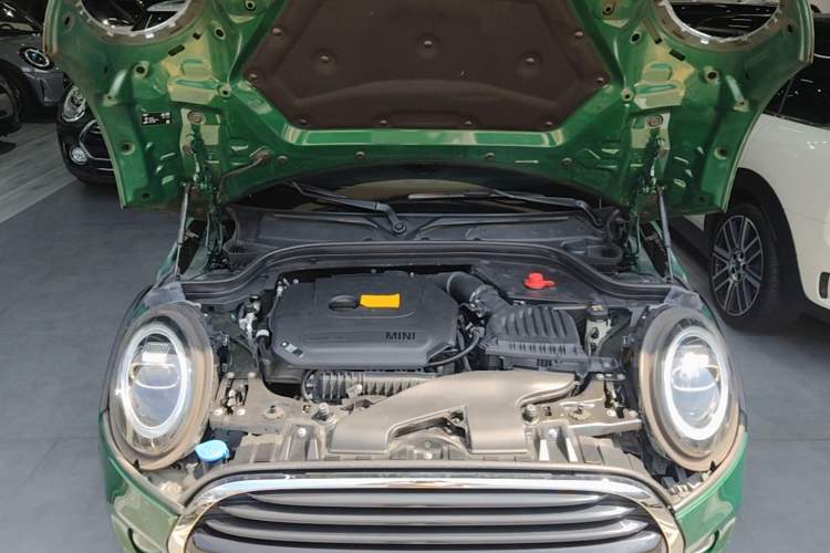 Used MINI 2021 1.5T COOPER Classic Edition Five-Door Version Engine Bay