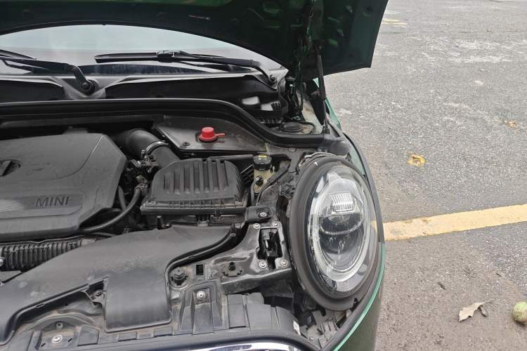 Used MINI 2021 2.0T COOPER S Classic Edition Engine Bay Left
