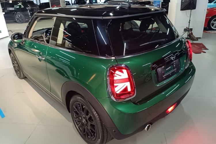 Used MINI 2021 1.5T COOPER Classic Edition Exterior 1