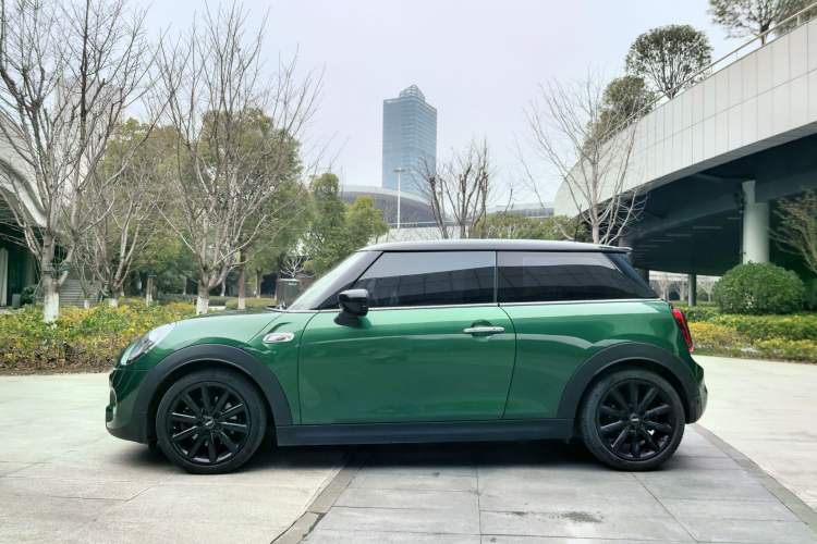 Used MINI 2021 2.0T COOPER S Classic Edition Exterior 3