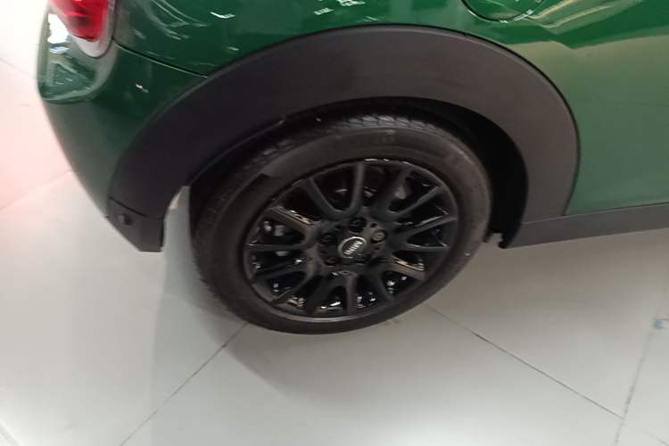 Used MINI 2021 1.5T COOPER Classic Edition Exterior 4