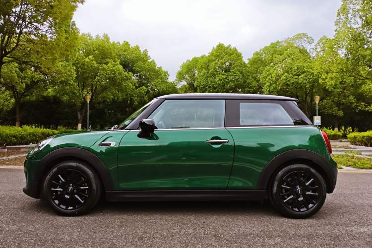 Used MINI 2021 1.5T COOPER Classic Edition Exterior 6