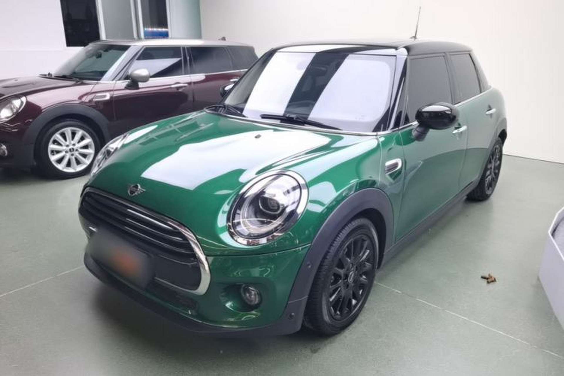 Used MINI 2021 1.5T COOPER Classic Edition Five-Door Version Front Left 45 Deg