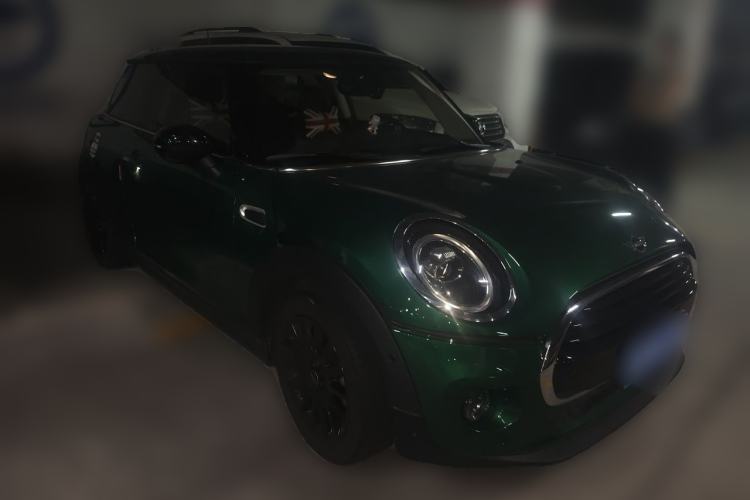 Used MINI 2021 1.5T COOPER Classic Edition Front Right 45 Deg