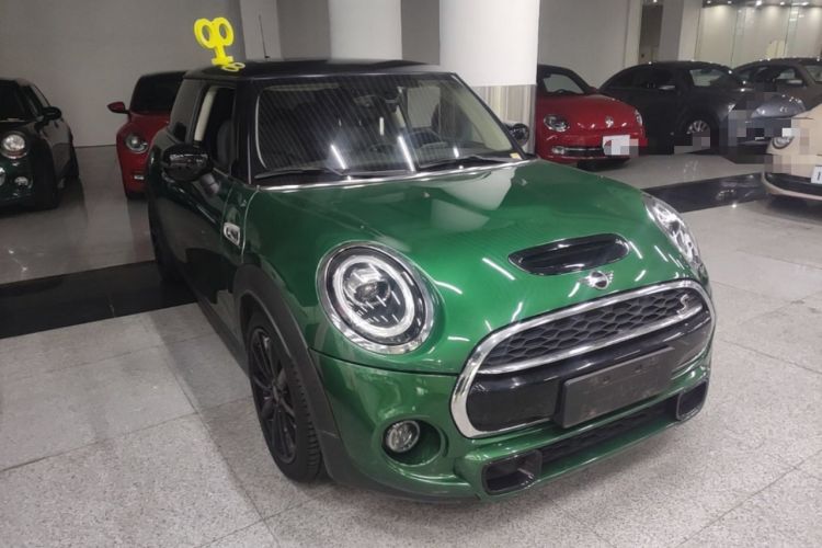 Used MINI 2021 2.0T COOPER S Classic Edition Front Right 45 Deg