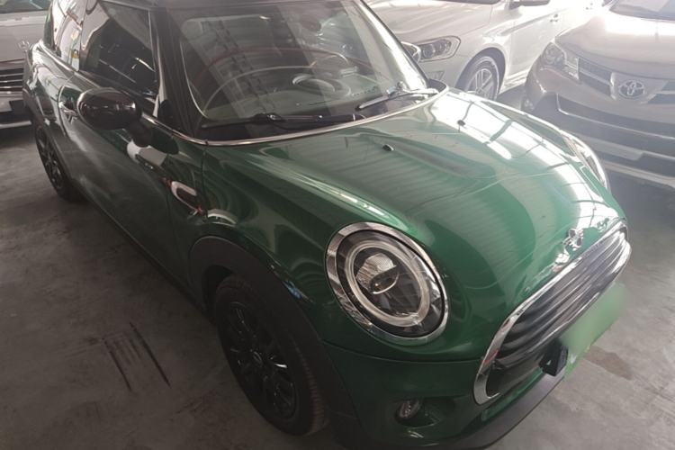 Used MINI 2021 1.5T COOPER Classic Edition Front Right 45 Deg