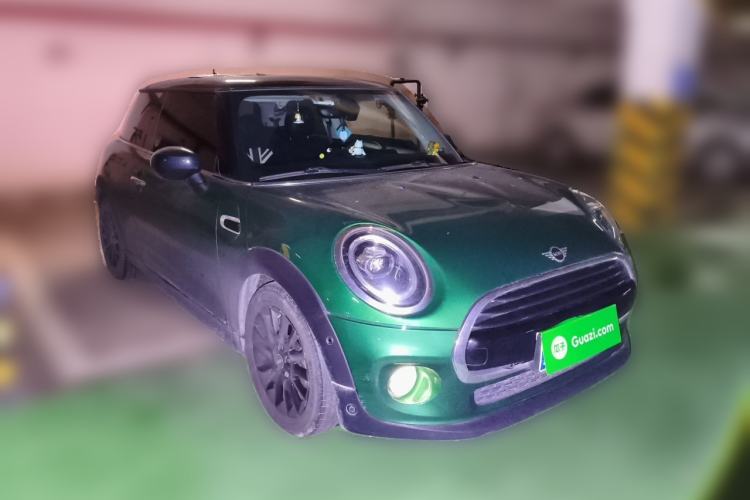 Used MINI 2021 1.5T COOPER Classic Edition Front Right 45 Deg