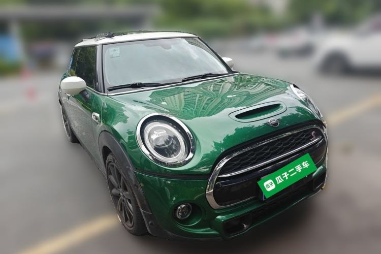 Used MINI 2021 2.0T COOPER S Classic Edition Front Right 45 Deg