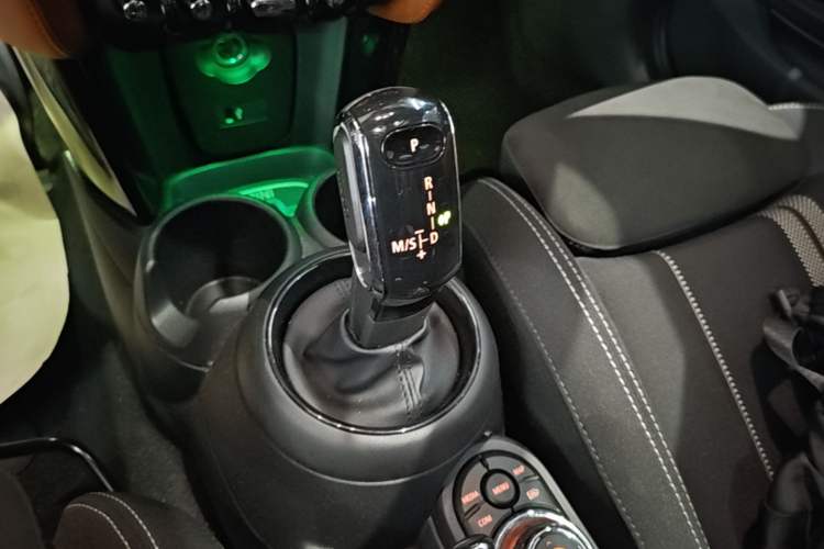 Used MINI 2021 1.5T COOPER Racing Driver Gear Lever